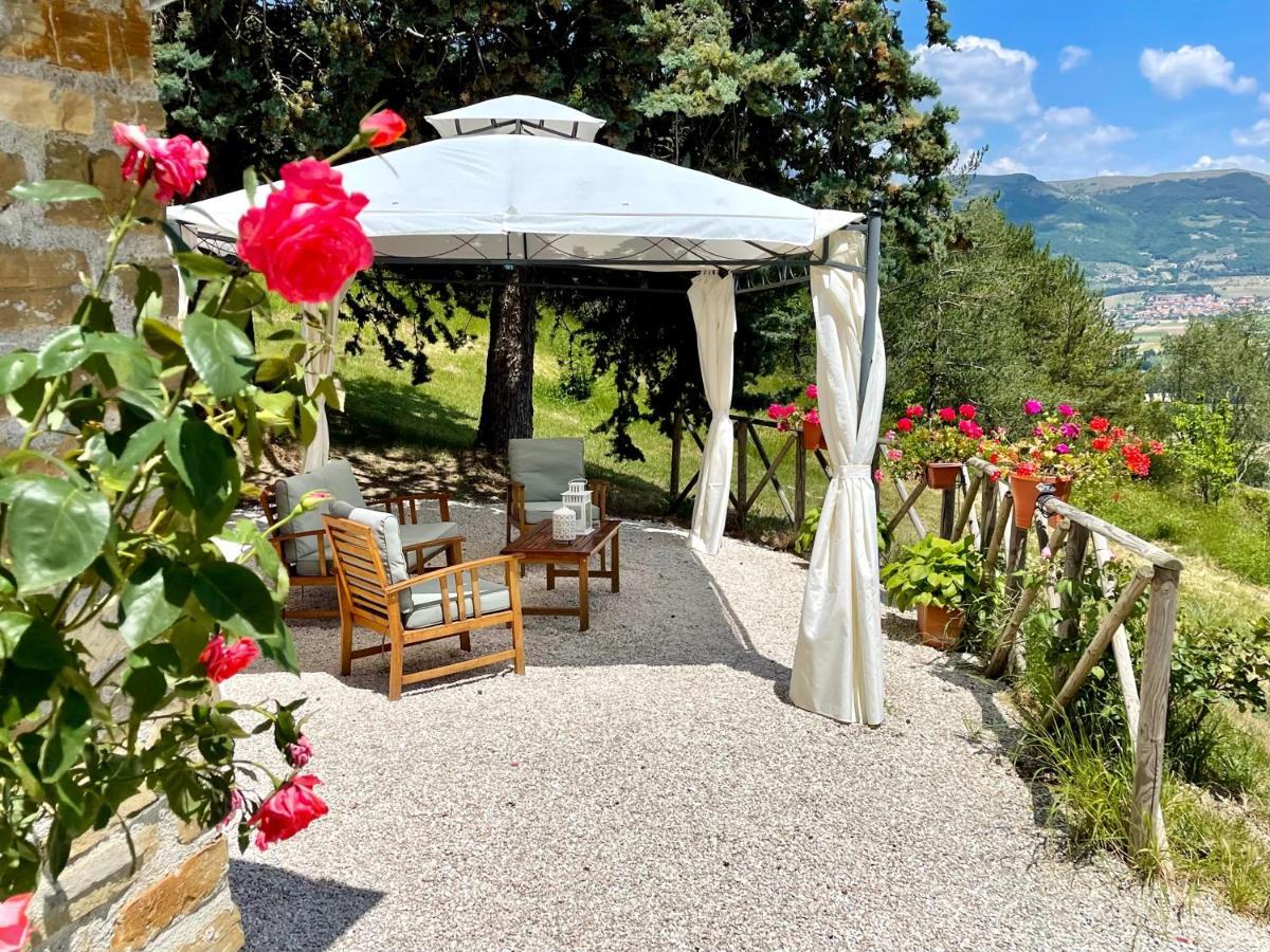 La Panoramica Gubbio - Maison De Charme - Casette E Appartamenti Self Catering Per Vacanze Meravigliose! Exterior foto